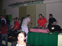 Emi-Manu-Sandro degree party - 02/04/004 - Clicca per ingrandire