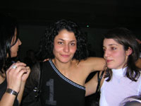Ross - Emi-Manu-Sandro degree party - 02/04/004 - Clicca per ingrandire