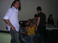 Emi-Manu-Sandro degree party - 02/04/004 - Clicca per ingrandire