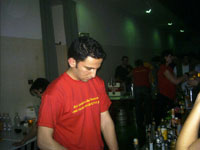 Emi-Manu-Sandro degree party - 02/04/004 - Clicca per ingrandire
