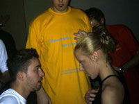 Titto e Frency - Emi-Manu-Sandro degree party - 02/04/004 - Clicca per ingrandire